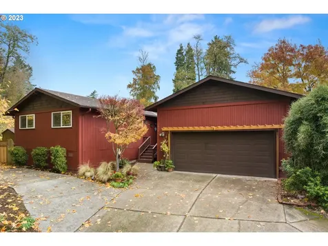 4924 Sw Fairvale Court Portland OR 97221