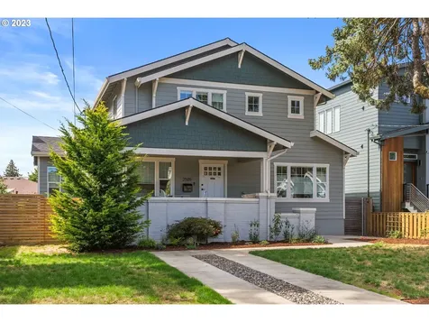 2505 Se 67th Avenue Portland OR 97206