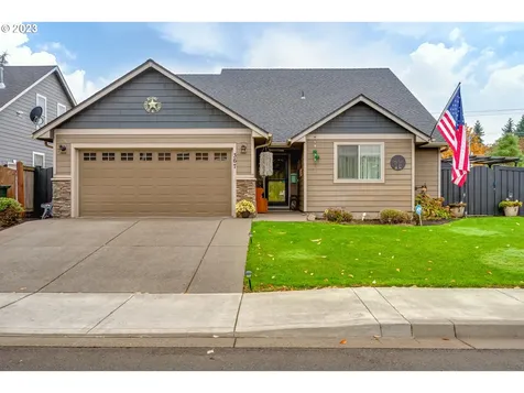 367 Yellowwood Street Junction City OR 97448