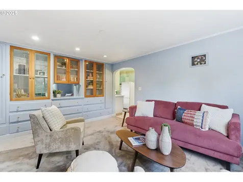 8015 SW 45th Avenue Portland OR 97219