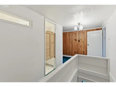 8015 SW 45th Avenue Portland OR 97219