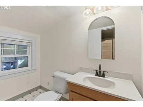 8015 SW 45th Avenue Portland OR 97219