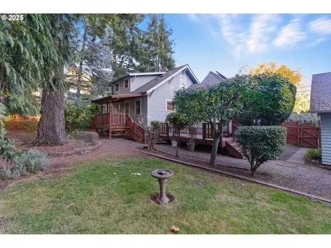 8015 SW 45th Avenue Portland OR 97219