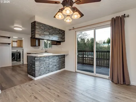 10104 NW 29th Avenue Vancouver WA 98685