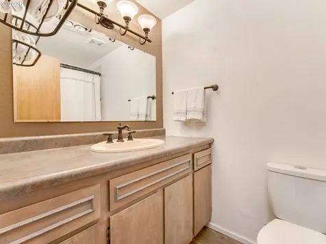 10104 NW 29th Avenue Vancouver WA 98685