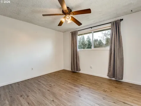 10104 NW 29th Avenue Vancouver WA 98685