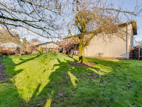 10104 NW 29th Avenue Vancouver WA 98685