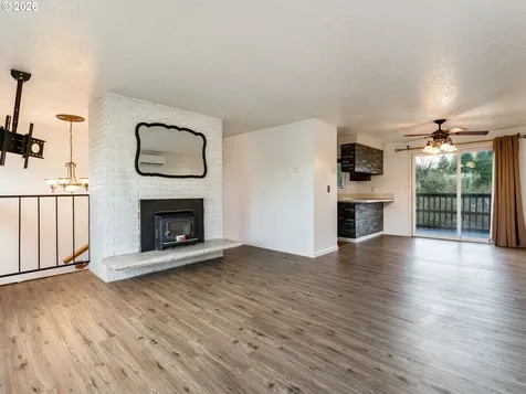 10104 NW 29th Avenue Vancouver WA 98685