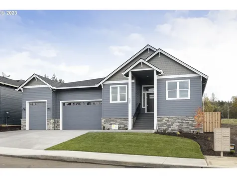 1368 NE Moore Avenue Estacada OR 97023