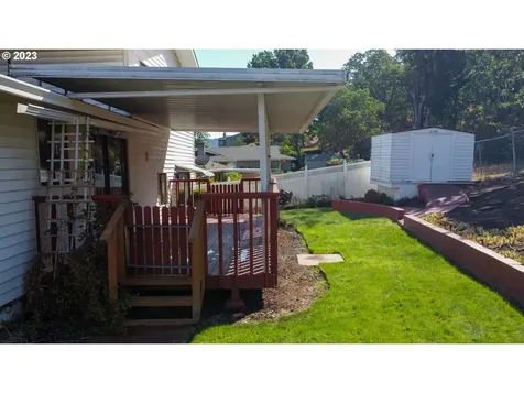 2196 Nw Andrea Street Roseburg OR 97471