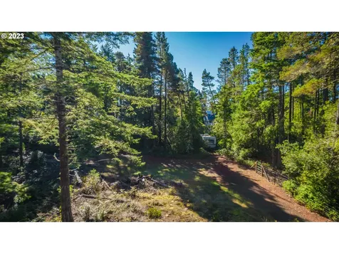 87224 Munsel Lake Road Florence OR 97439