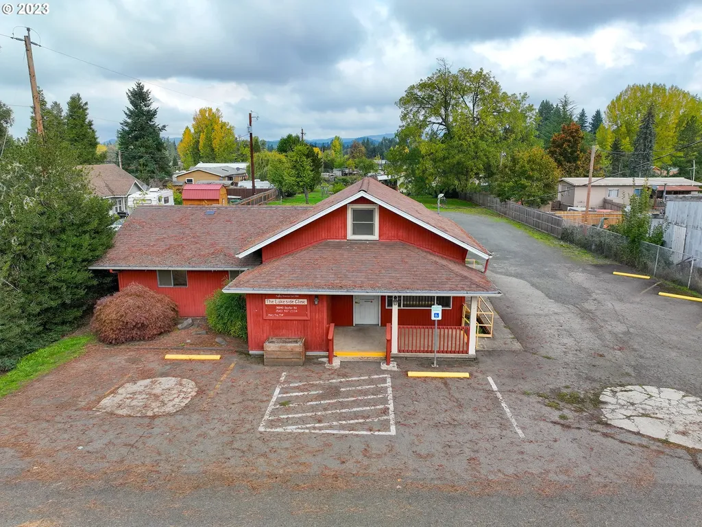 38843 Dexter Road Dexter OR 97431