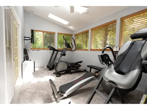 16216 Se Bel Air Drive Damascus OR 97089
