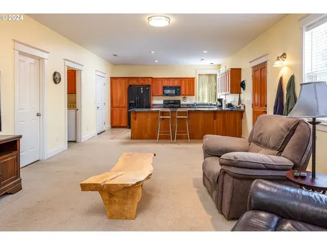 16216 Se Bel Air Drive Damascus OR 97089