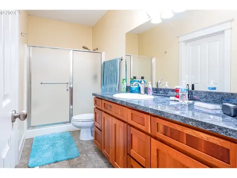 16216 Se Bel Air Drive Damascus OR 97089