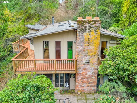 940 Sw Dolph Court Portland OR 97219