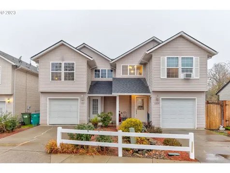 1329 N Creekside Lane Newberg OR 97132