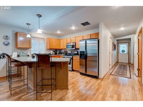 1329 N Creekside Lane Newberg OR 97132