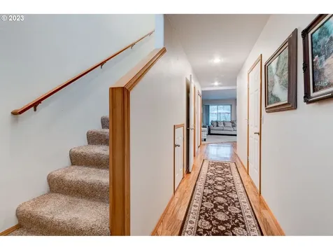1329 N Creekside Lane Newberg OR 97132