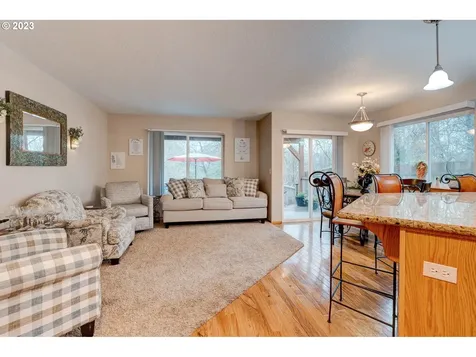 1329 N Creekside Lane Newberg OR 97132