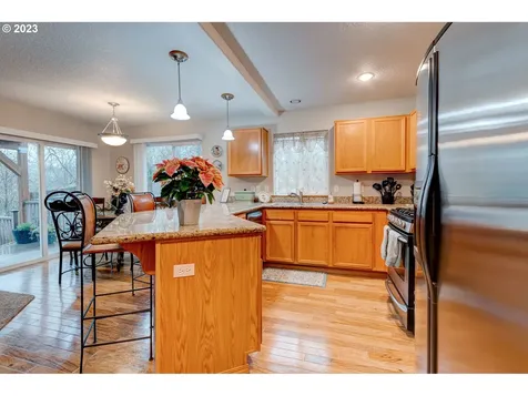 1329 N Creekside Lane Newberg OR 97132