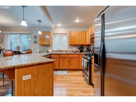 1329 N Creekside Lane Newberg OR 97132