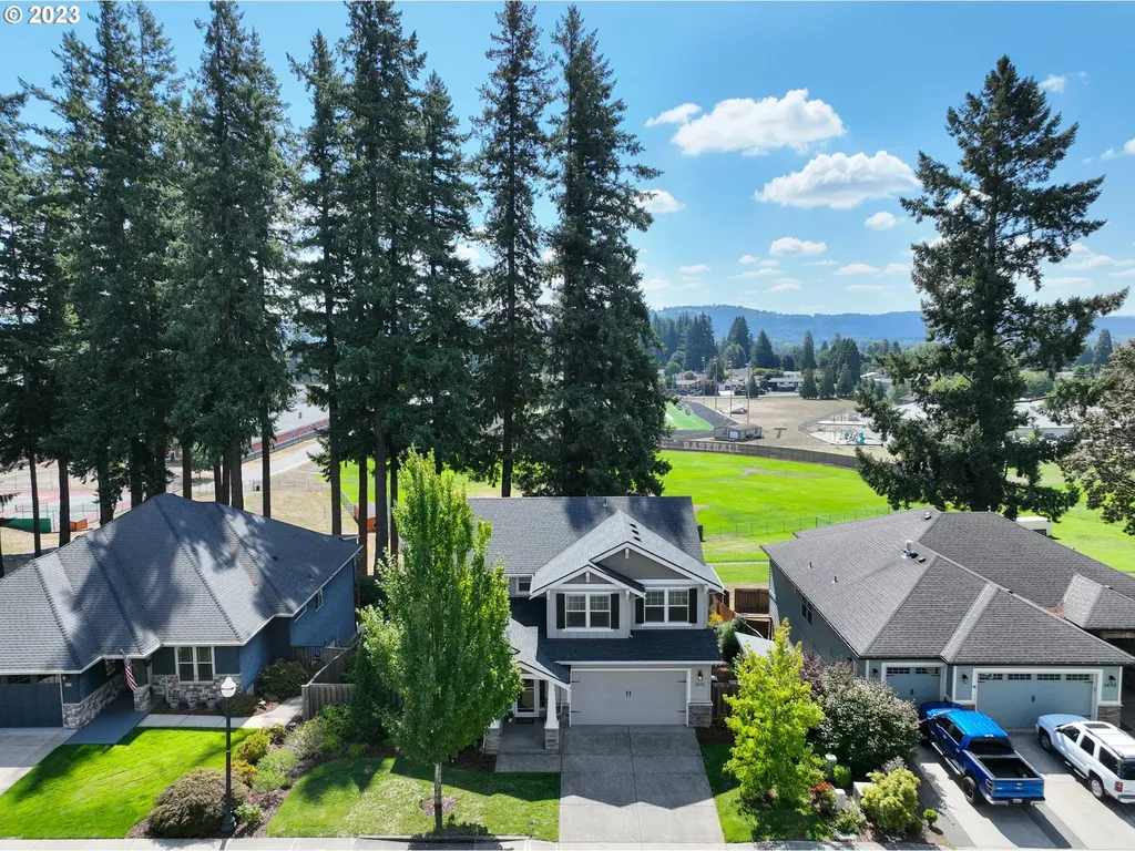 3692 P Street Washougal WA 98671