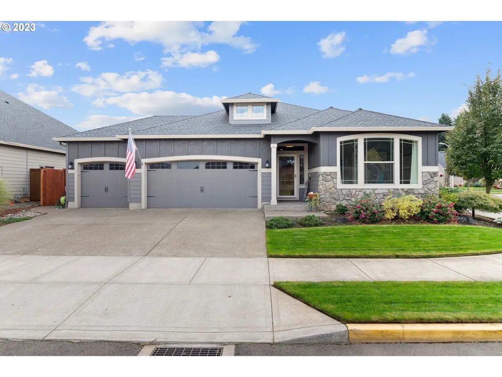 305 Se 13th Place Canby OR 97013
