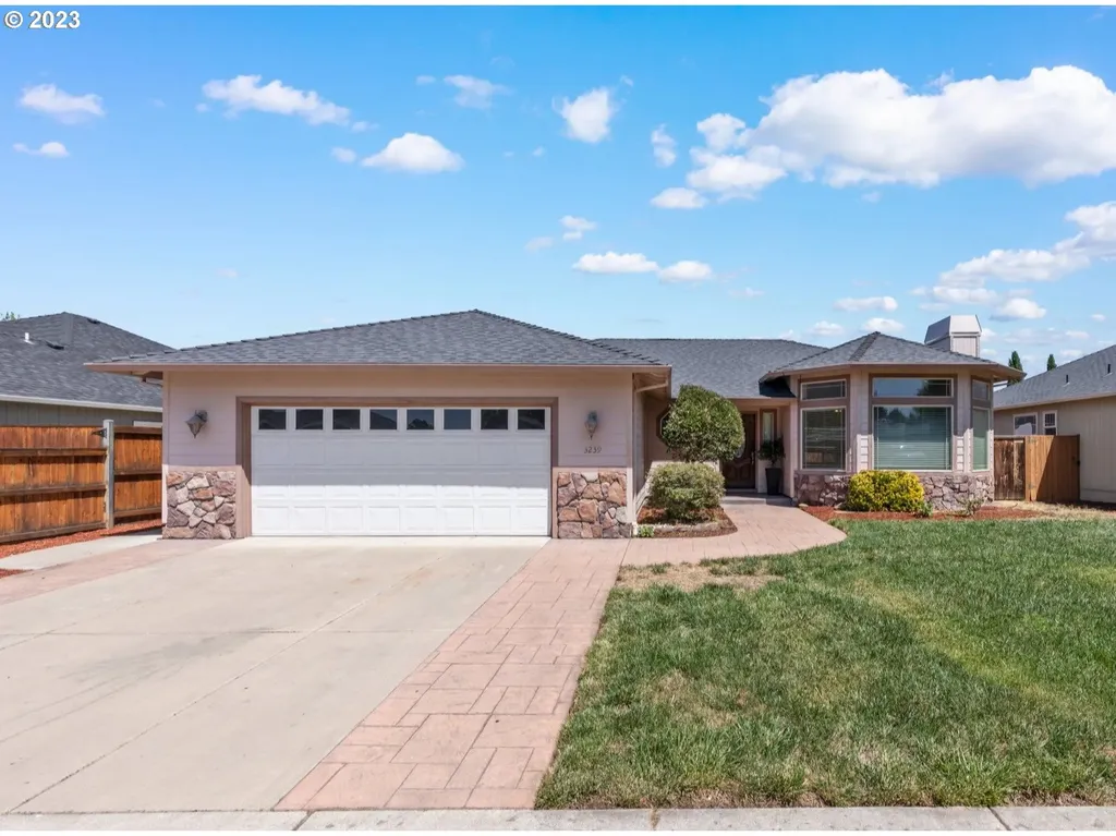 3239 Ford Drive Medford OR 97504