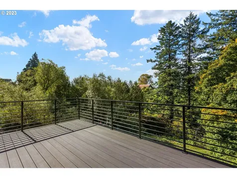 9289 Nw Lovejoy Street Portland OR 97229