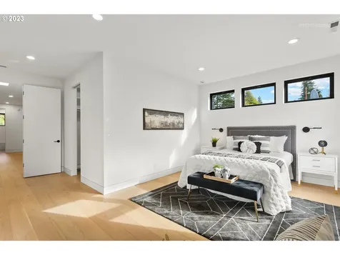 9289 Nw Lovejoy Street Portland OR 97229