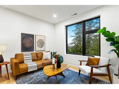 9289 Nw Lovejoy Street Portland OR 97229