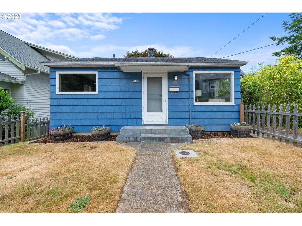 3372 Harrison Avenue Astoria OR 97103