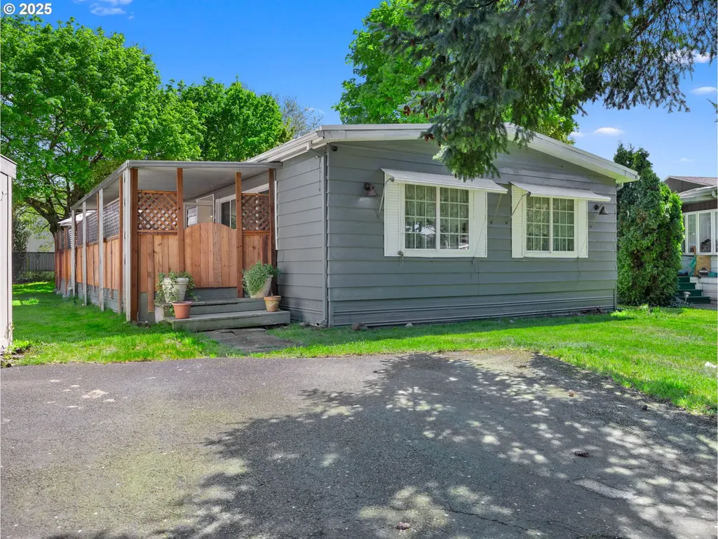 12450 N South Shore Avenue Portland OR 97217