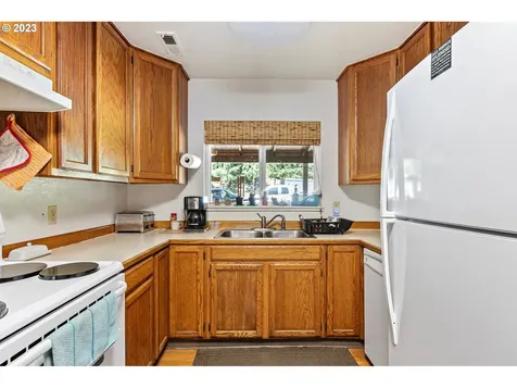 89586 Nelson Mountain Road Walton OR 97490