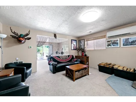 89586 Nelson Mountain Road Walton OR 97490