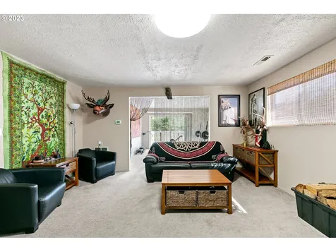 89586 Nelson Mountain Road Walton OR 97490