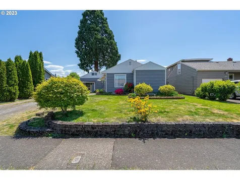 1639 F Street Springfield OR 97477