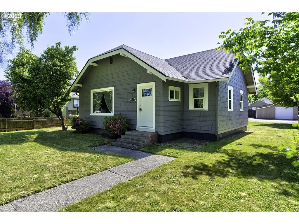 560 18th Avenue Longview WA 98632