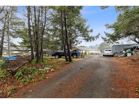 1032 SW 14th Street Lincoln City OR 97367
