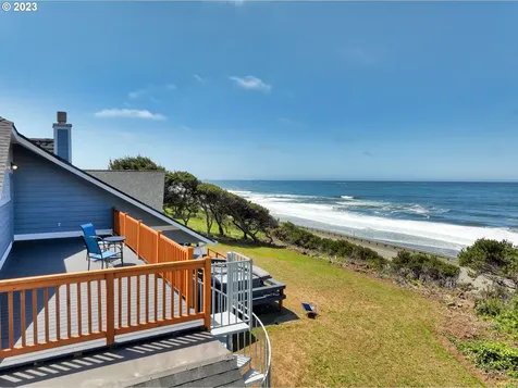 33704 Ophir Road Gold Beach OR 97444