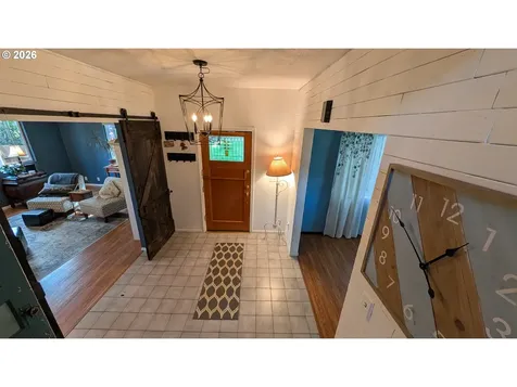 2110 E Main Street Cottage Grove OR 97424