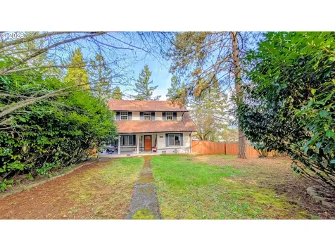 2110 E Main Street Cottage Grove OR 97424