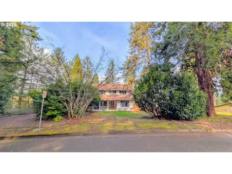 2110 E Main Street Cottage Grove OR 97424