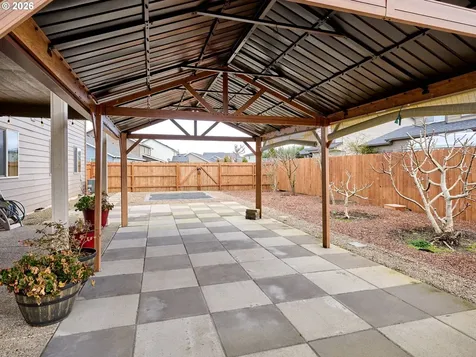 574 Prairie Street Woodburn OR 97071