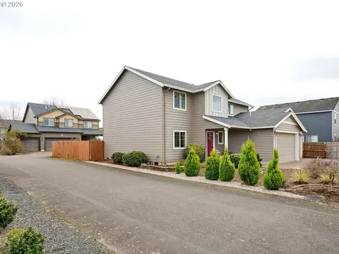 574 Prairie Street Woodburn OR 97071