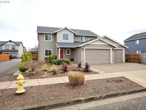 574 Prairie Street Woodburn OR 97071