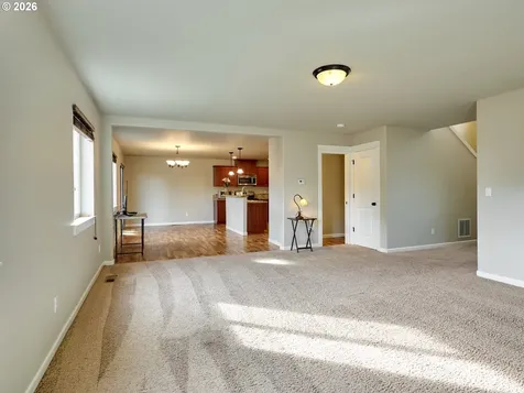 574 Prairie Street Woodburn OR 97071