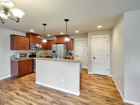 574 Prairie Street Woodburn OR 97071