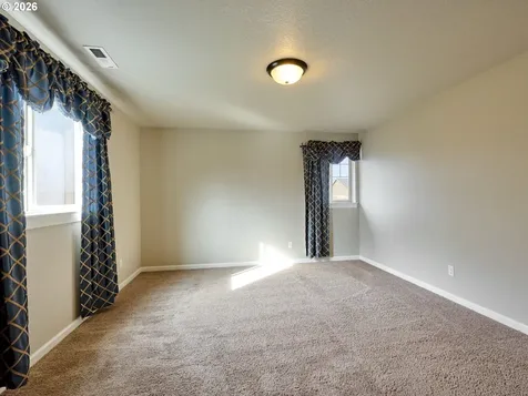 574 Prairie Street Woodburn OR 97071